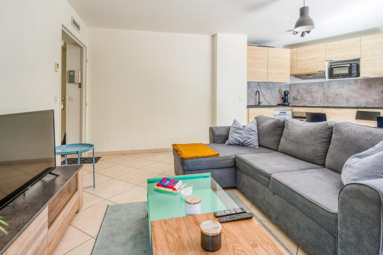 Nice Air Conditioned With A Balcony - - Welkeys Leilighet *