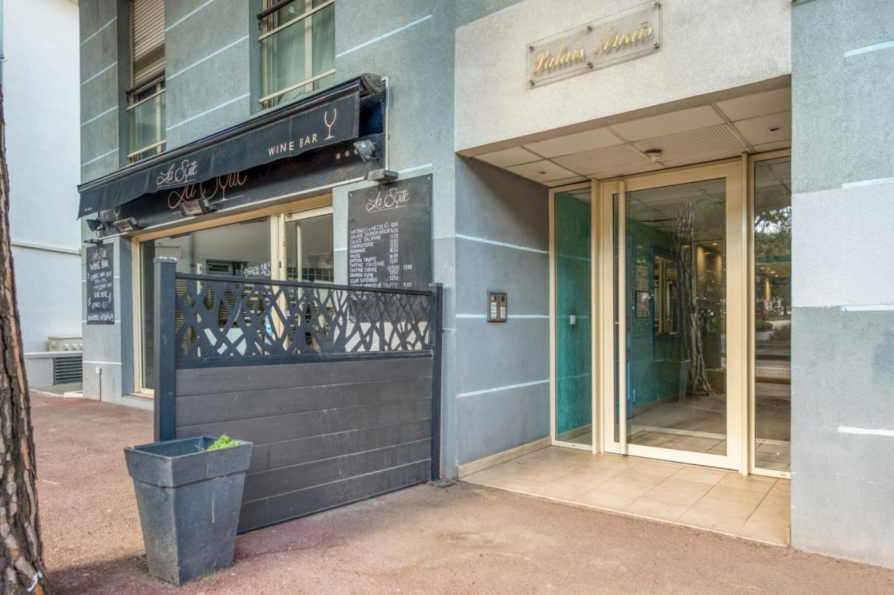 Nice Air Conditioned With A Balcony - - Welkeys *